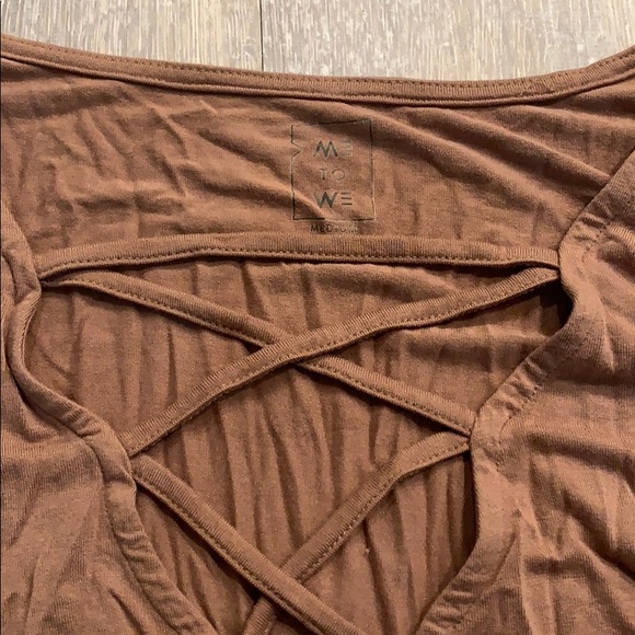 me to we tan long sleeve crisscross top - Picture 2 of 3
